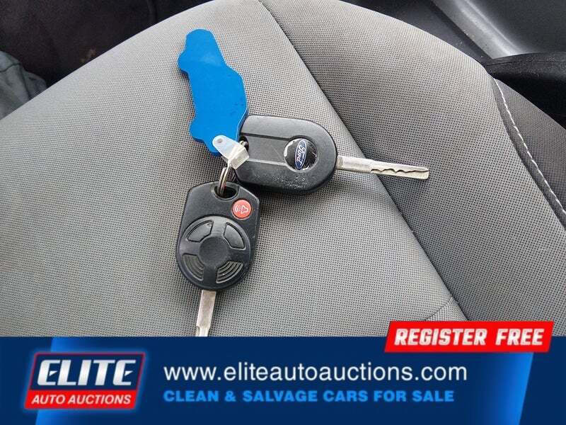 2015 Ford Escape SE