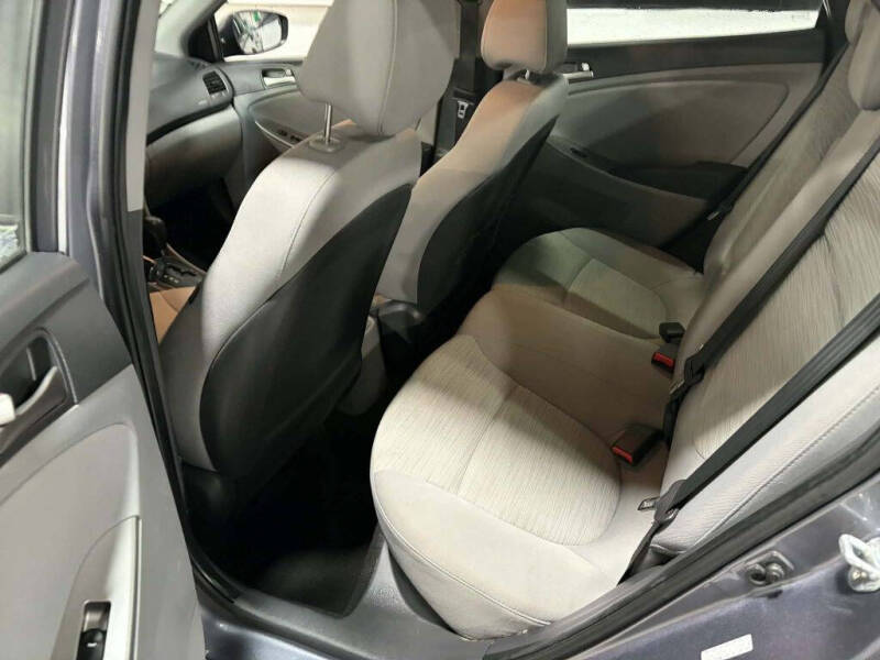 2016 Hyundai Accent SE