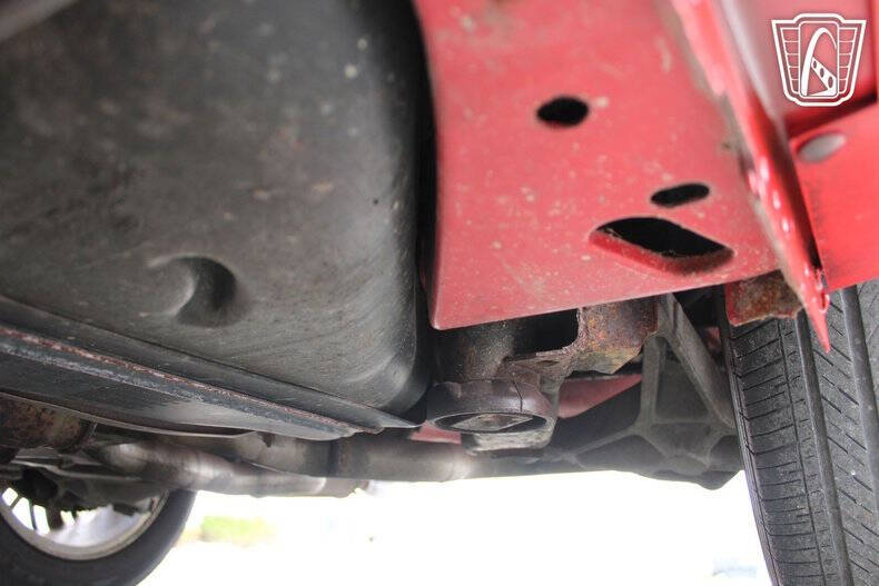 2002 Ford Thunderbird Deluxe