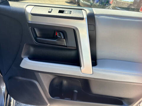 2013 Toyota 4Runner SR5