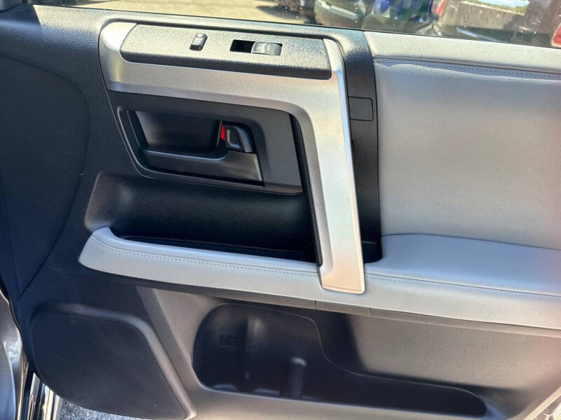 2013 Toyota 4Runner SR5