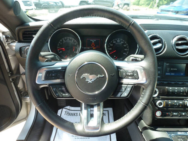 2016 Ford Mustang V6