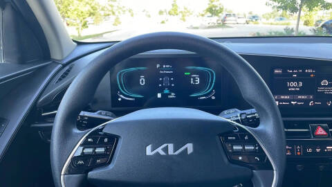 2026 Kia Niro LX