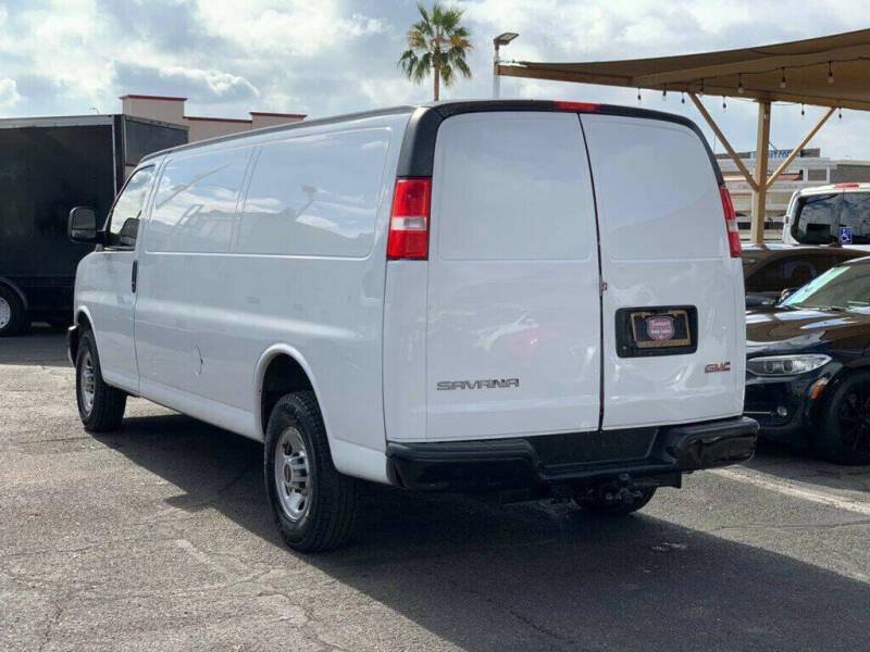 2022 GMC Savana 2500
