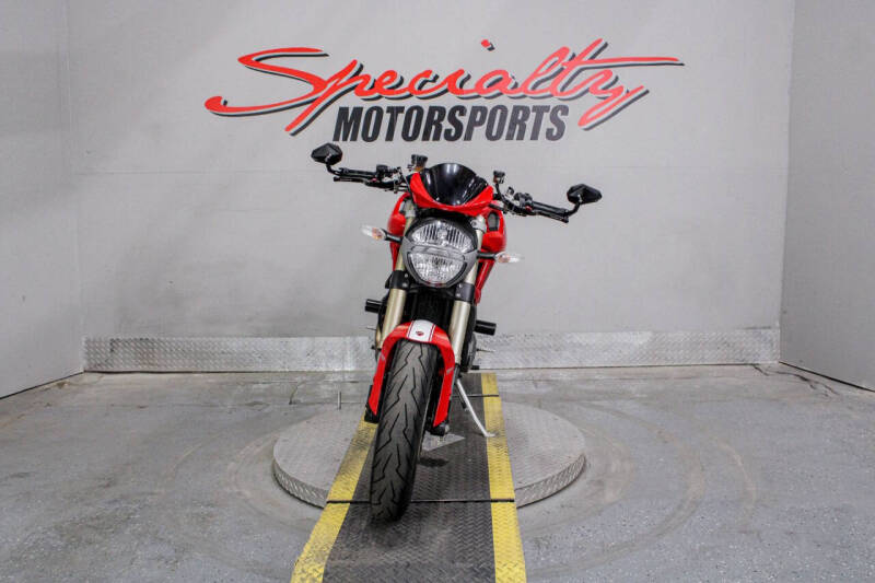 2013 Ducati Monster 1100 EVO