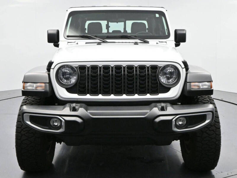 2024 Jeep Gladiator Sport