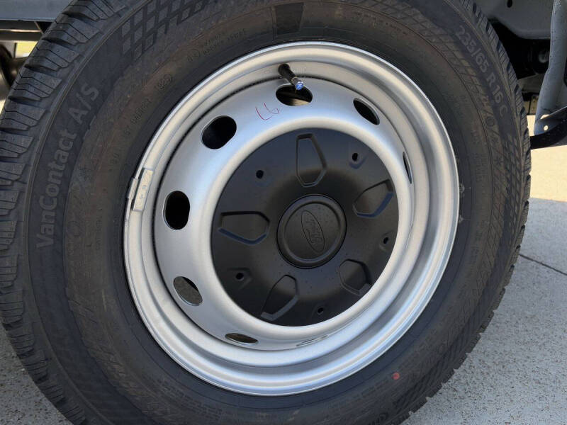 2025 Ford Transit 250