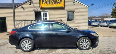2012 Buick Regal for sale at Parkway Motors in Springfield IL