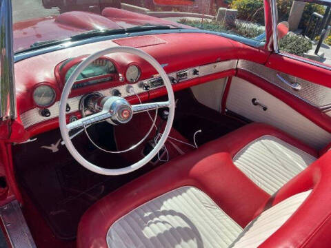 1955 Ford Thunderbird