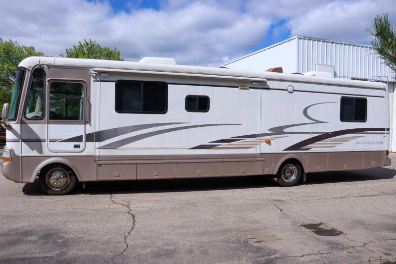 1998 Mountain Air MotorHome