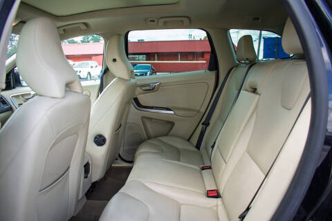 2015 Volvo XC60 3.2 Platinum