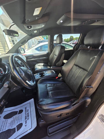 2014 Dodge Grand Caravan R/T