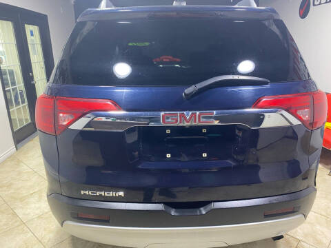 2017 GMC Acadia SLE-2