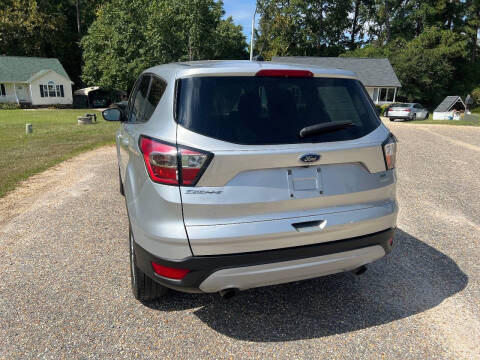 2017 Ford Escape SE