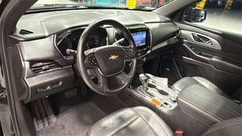 2022 Chevrolet Traverse LT Leather