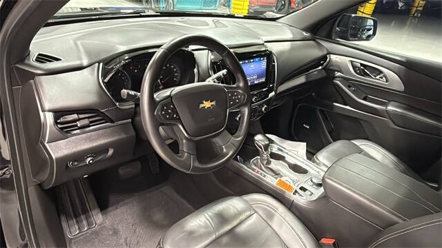 2022 Chevrolet Traverse LT Leather