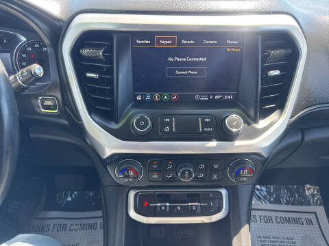 2023 GMC Acadia SLT