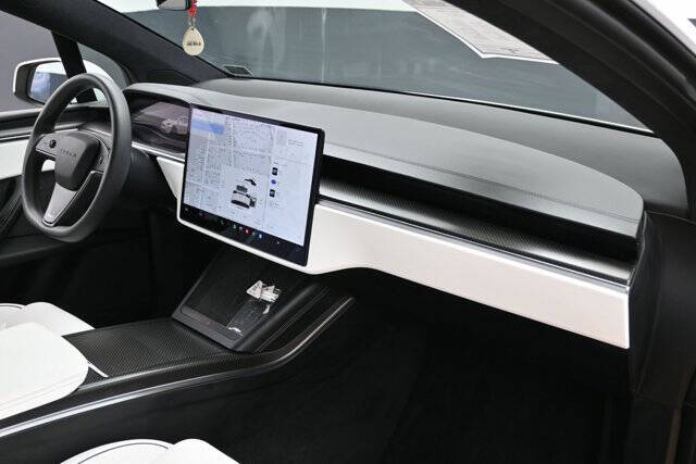 2023 Tesla Model X Plaid