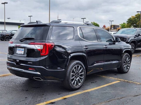2023 GMC Acadia Denali