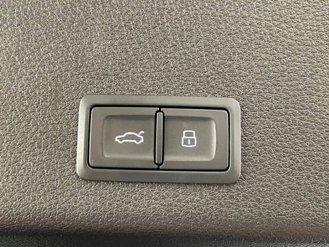 2019 Audi e-tron quattro Premium Plus
