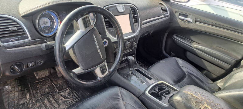 2011 Chrysler 300 Limited