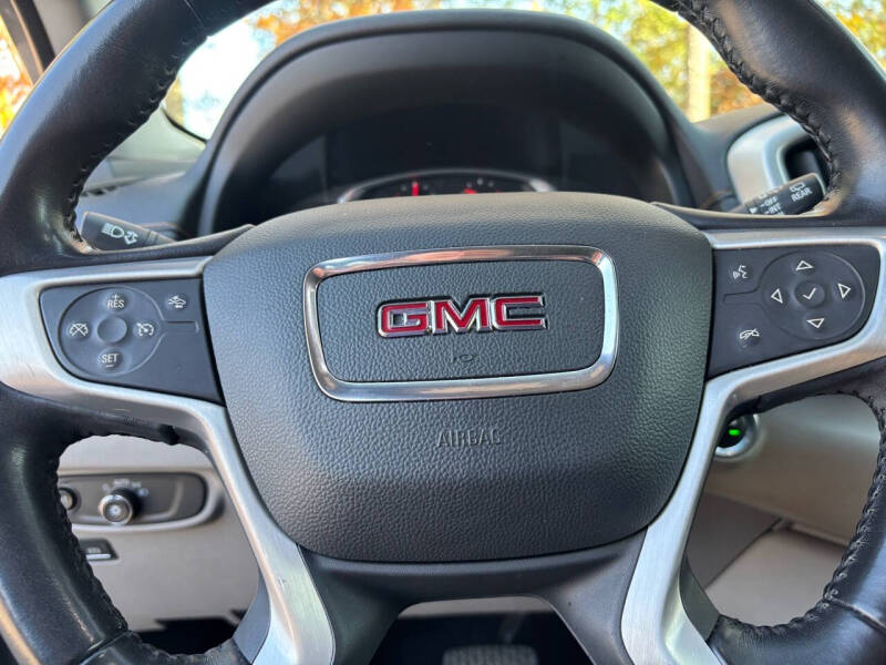 2020 GMC Terrain SLE photo 10