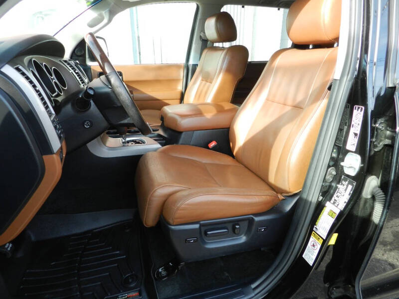 2013 Toyota Sequoia Platinum