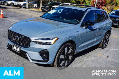 2024 Volvo XC60 Recharge T8 Plus Dark Theme