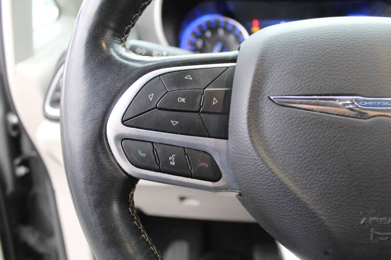 2021 Chrysler Pacifica Touring L