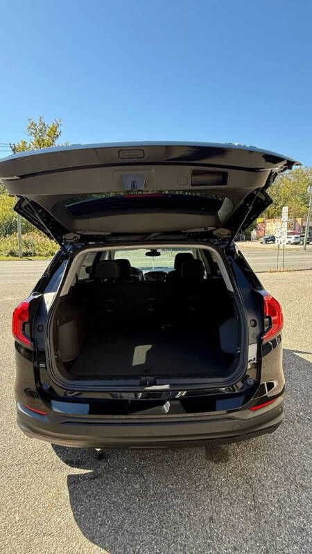 2022 GMC Terrain SLE