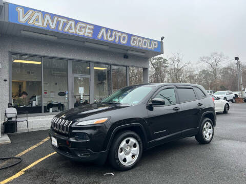 2014 Jeep Cherokee for sale at Vantage Auto Group in Brick NJ