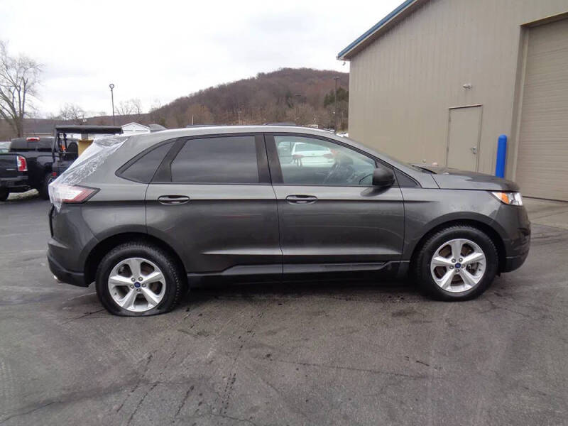 2017 Ford Edge SE