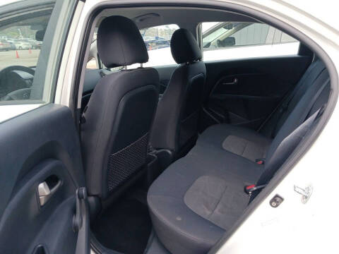 2012 Kia Rio 5-Door LX