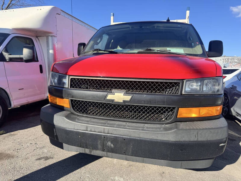 2019 Chevrolet Express Cargo Work Van's photo