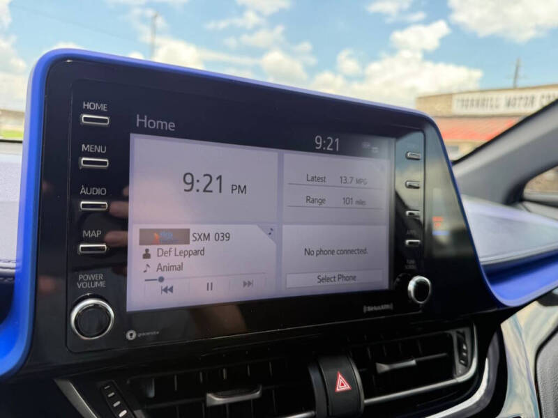 2021 Toyota C-HR XLE