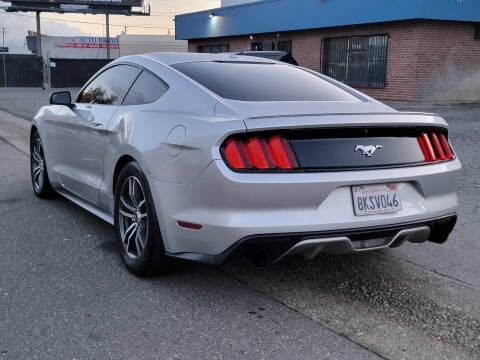 2016 Ford Mustang EcoBoost Premium