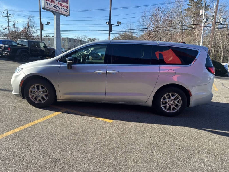 2024 Chrysler Pacifica Touring L