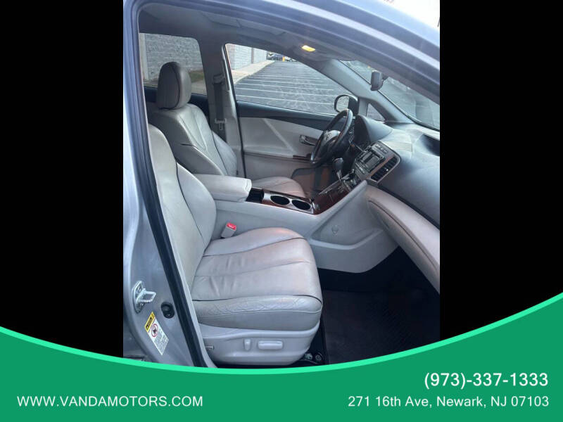 2011 Toyota Venza AWD V6