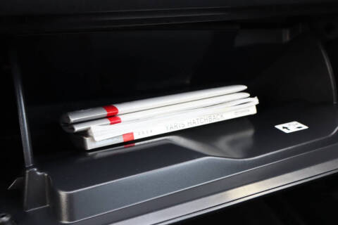 2014 Toyota Yaris 5-Door LE