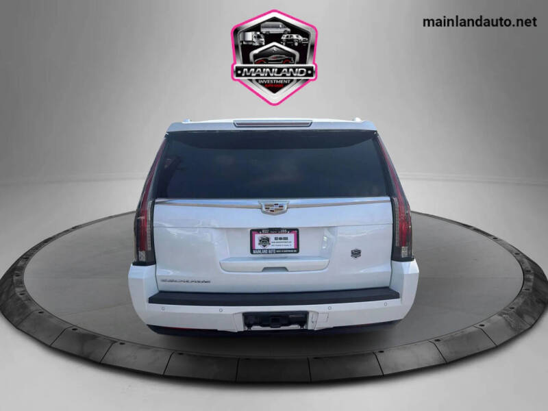 2017 Cadillac Escalade ESV Luxury