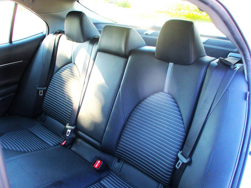 2018 Toyota Camry SE