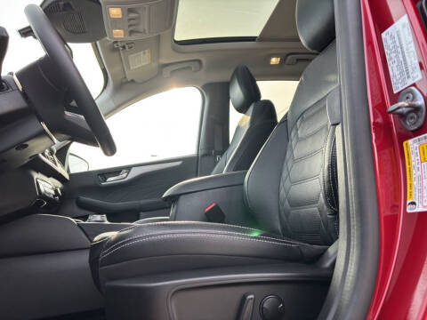 2023 Ford Escape Hybrid Platinum