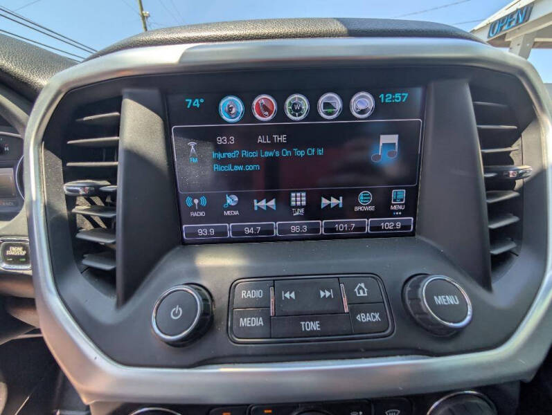 2017 GMC Acadia SLT-1