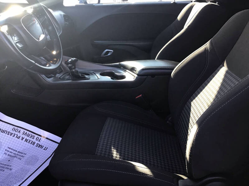 2023 Dodge Challenger SXT