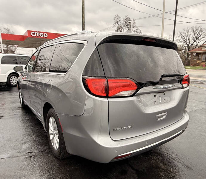 2019 Chrysler Pacifica Touring L
