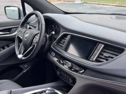 2023 Buick Enclave Essence