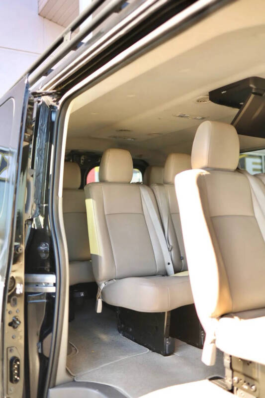 2020 Nissan NV 3500 HD SL