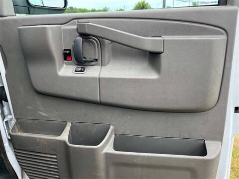 2023 Chevrolet Express 2500