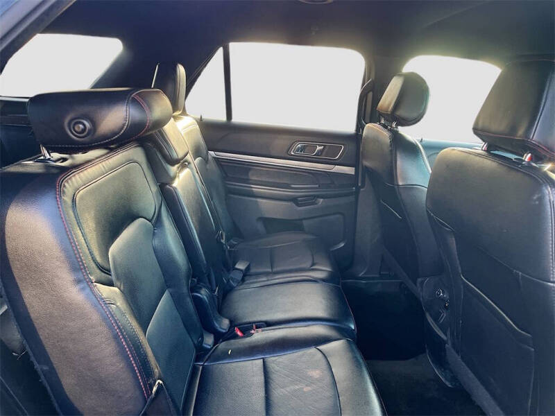 2016 Ford Explorer Sport