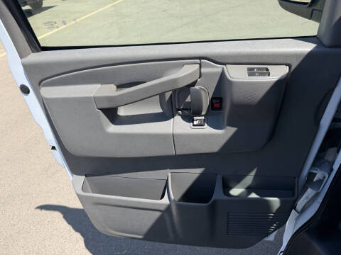 2021 Chevrolet Express 2500